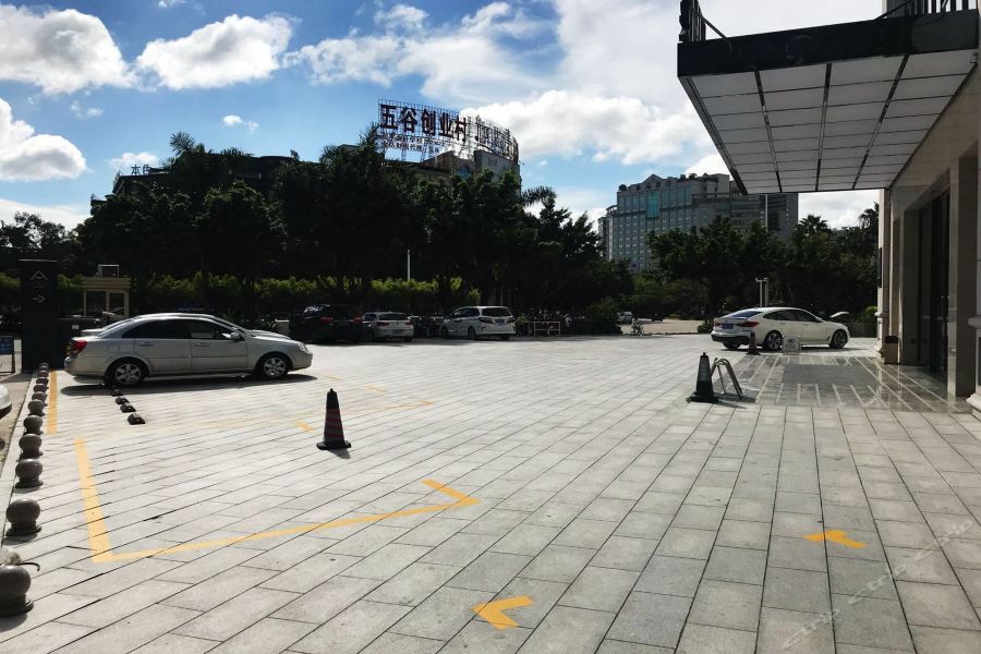 Atour Hotel Maoming Экстерьер фото